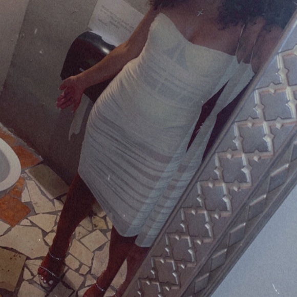 Dress - Picture 4 of 4